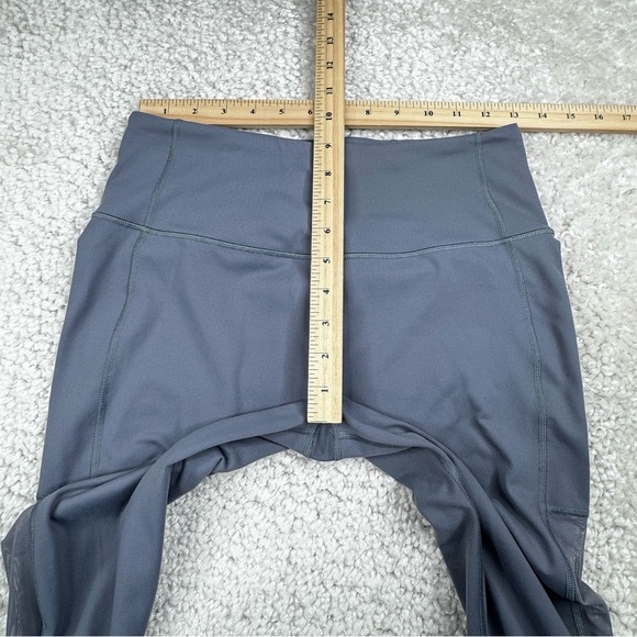 Victoria Secret Sport Knockout Tight Cutout Legging. Blue Gray Color. Size Med - Picture 8 of 10